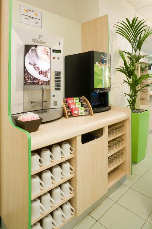 ไอบิส บัดเจ็ต นิวพอร์ต Hotel ภายนอก รูปภาพ
