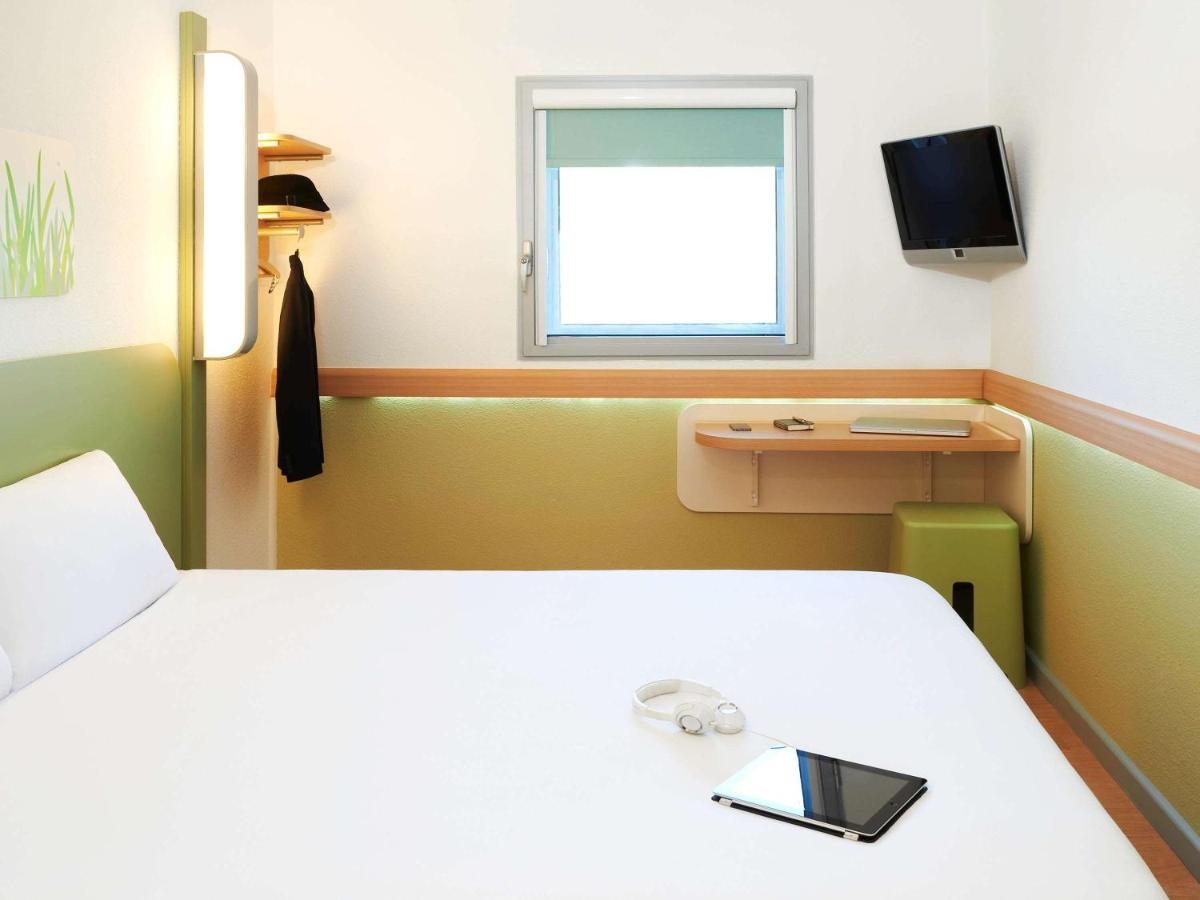 ไอบิส บัดเจ็ต นิวพอร์ต Hotel ภายนอก รูปภาพ